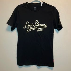 New Levi’s Levi Strauss & Co. Black Tshirt Tee Men Size XS